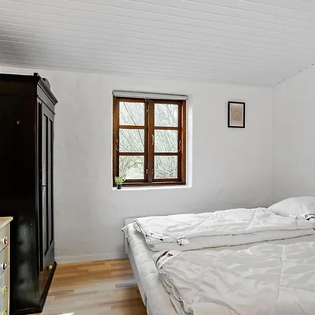4 Bedroom Awesome In Prázdninový dům *