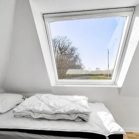 Prázdninový dům 4 Bedroom Awesome In Rudkøbing