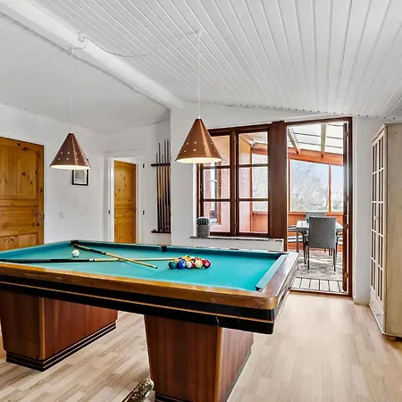 4 Bedroom Awesome In